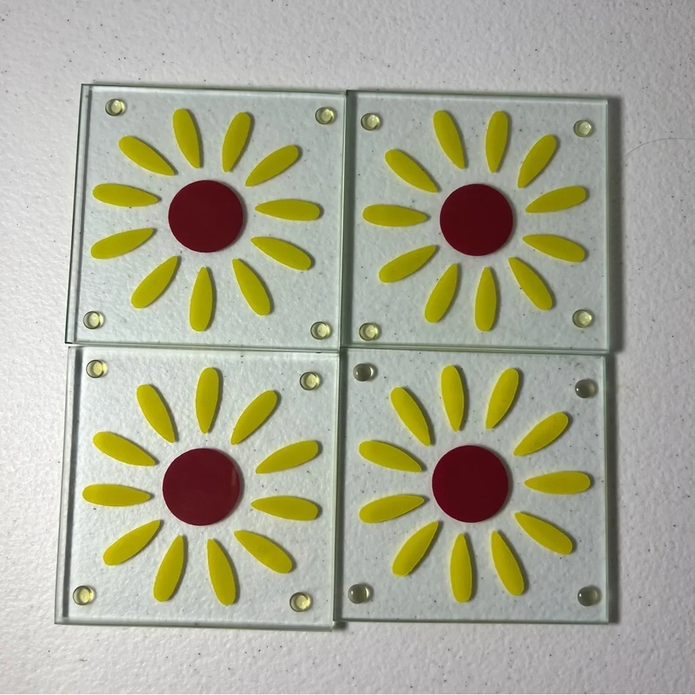 Set of 4 Yellow Flower Glass Coasters - Picture 4 of 9